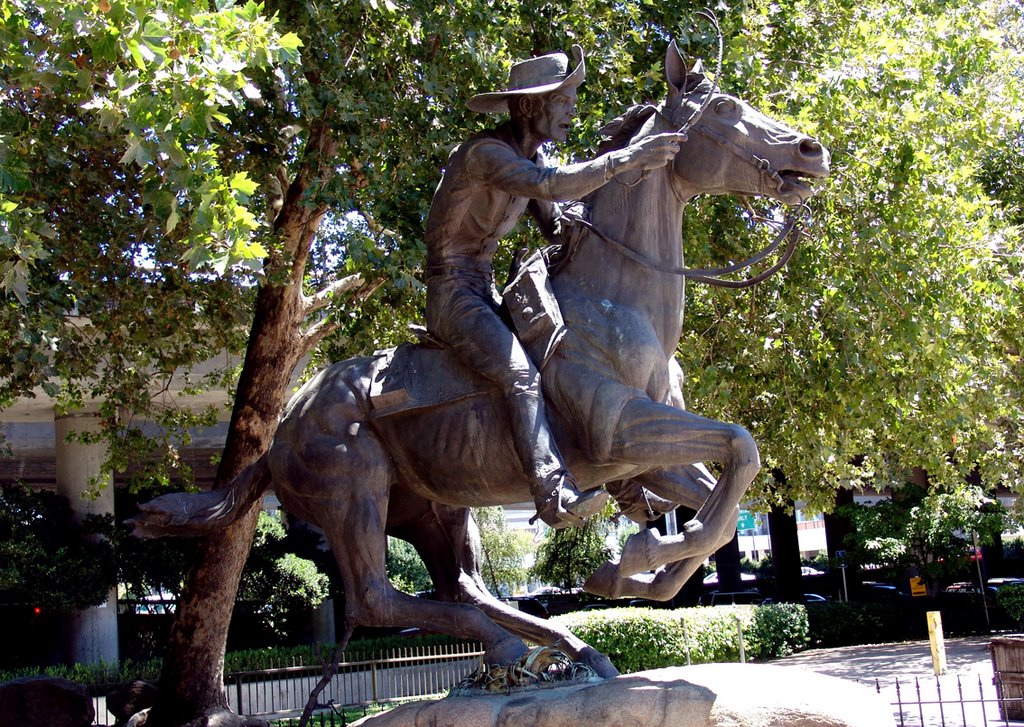 The Pony Express sculpture in Old Sacramento, Сакраменто
