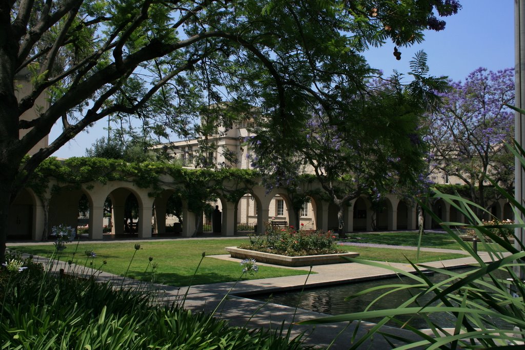 Caltech campus, Сан-Марино