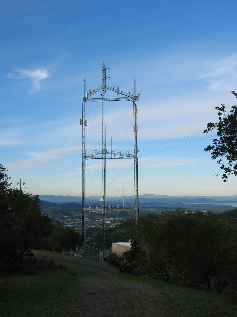 San Rafael hill radio tower, Сан-Рафель