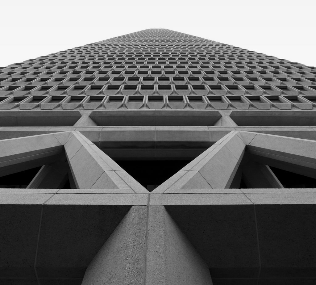 Transamerica building from the gound, Сан-Франциско
