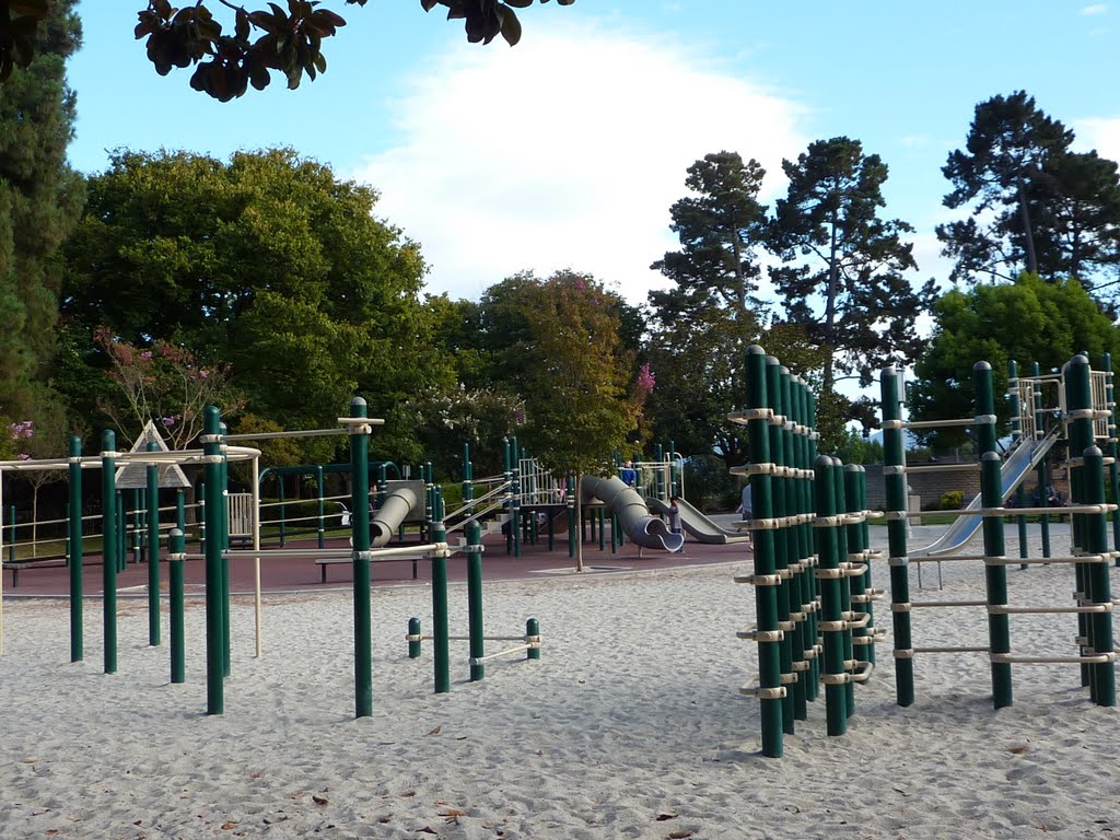 De Anza Park Playground, Саннивейл