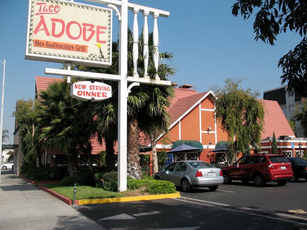 Taco Adobe in Santa Ana, Санта-Ана