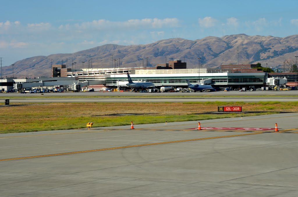San Jose International Airport, Санта-Клара