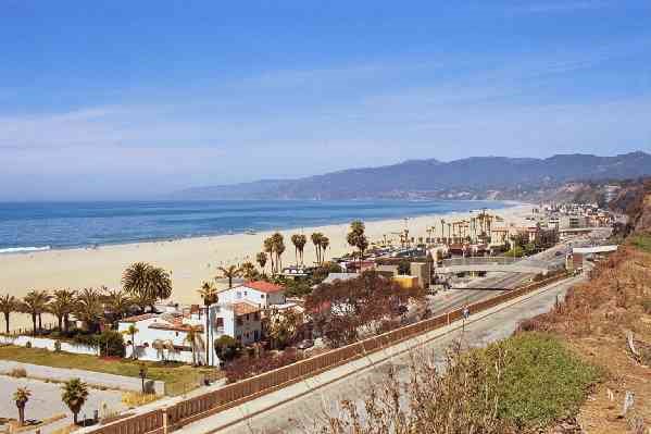 Santa Monica from the Palisades, at the California Incline, Санта-Моника