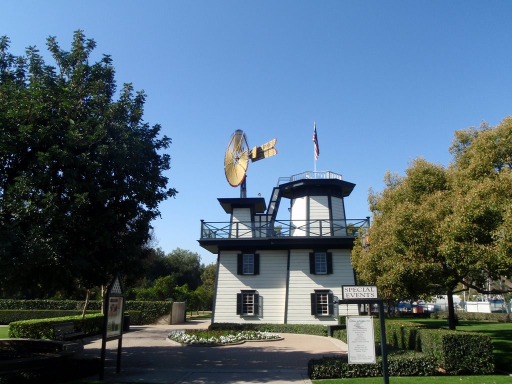 The Windmill, Санта-Фе-Спрингс