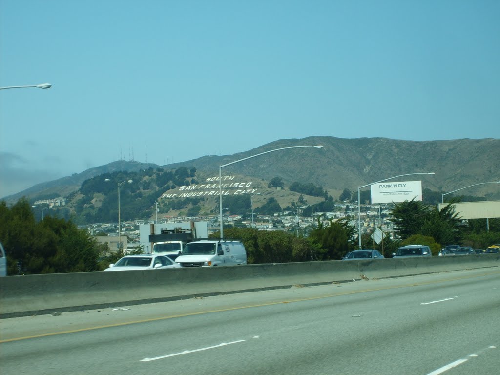 Driving down Highway 101 into San Francisco, Саут-Сан-Франциско