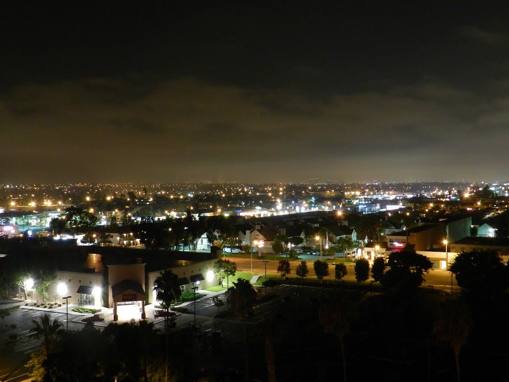 torrance boulevard, night view from an hotel room, Торранц
