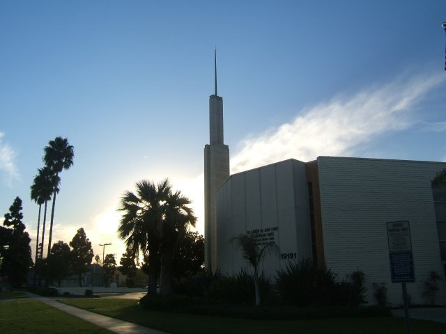 Mormon Church HB, Хантингтон-Бич