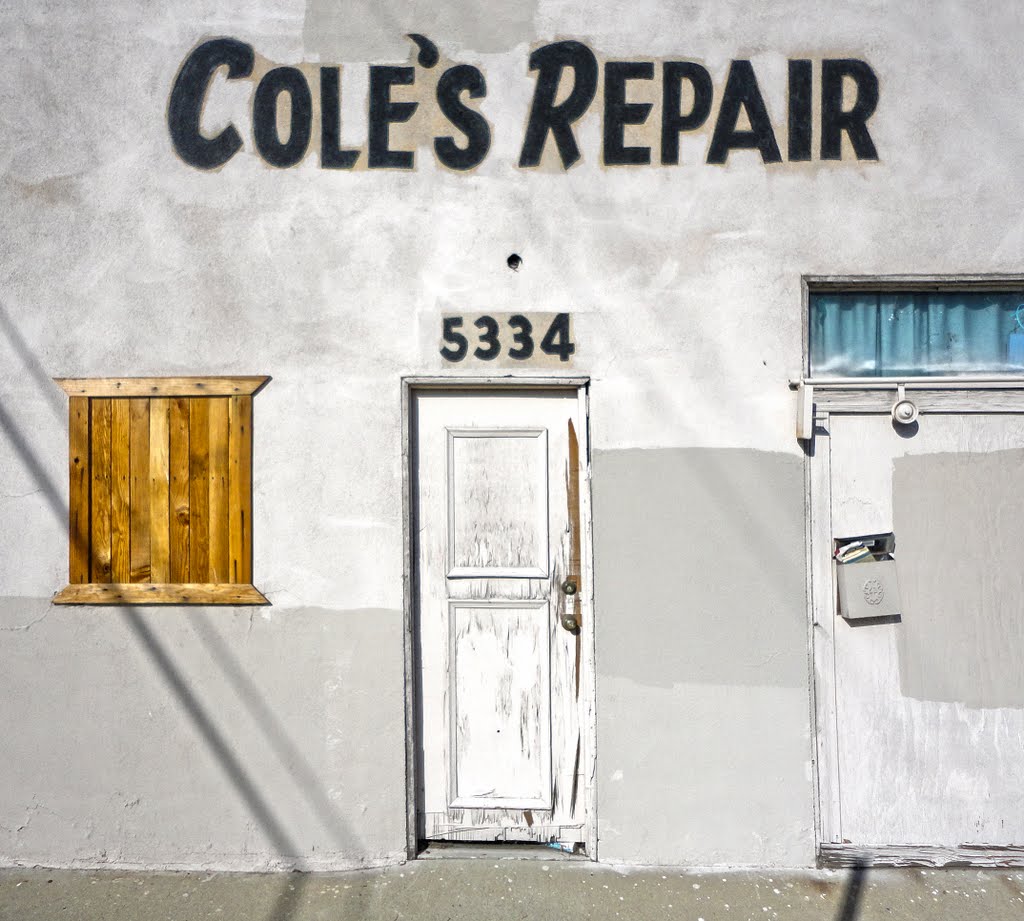 Coles Repair, Чино