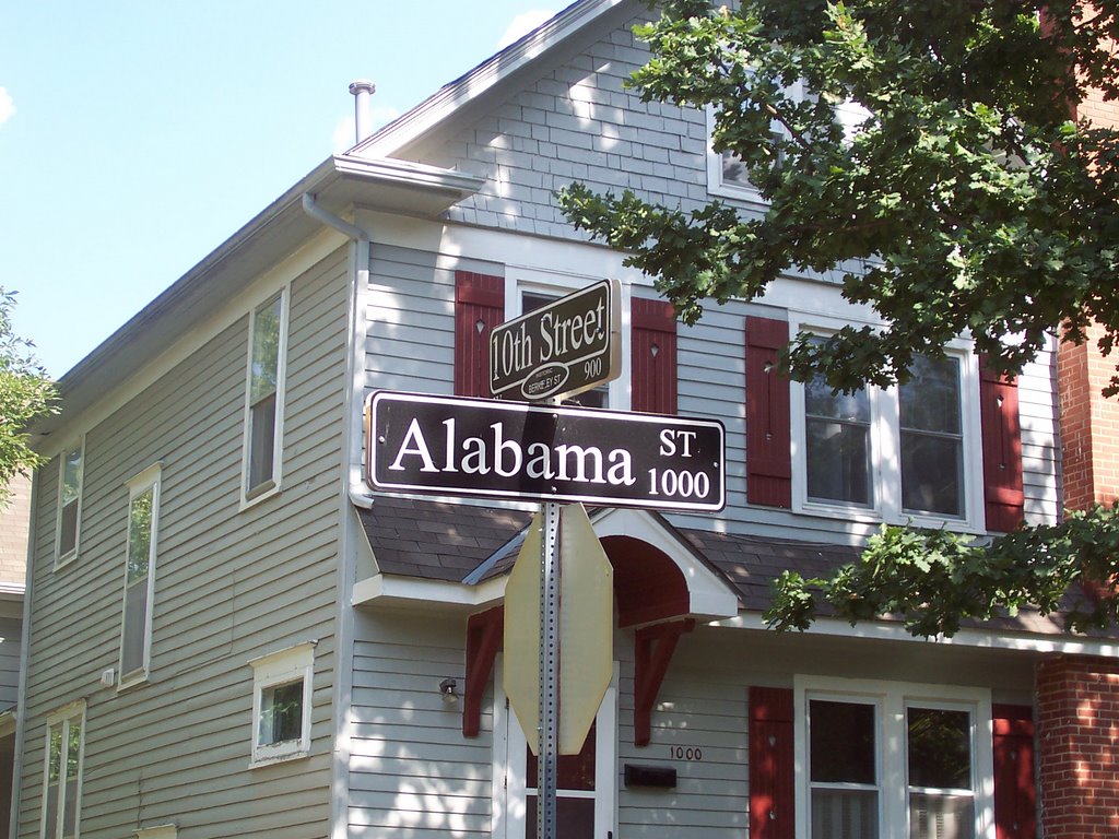Alabama and 10th Streets, Лоуренс
