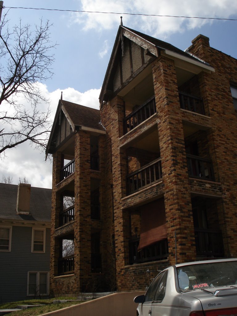 1529 Kentucky apartments, Лоуренс