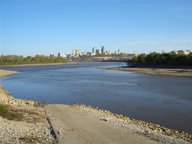 Kaw Point boat ramp,Kaw River into Missouri,downtown Kansas City, MO, Миссион-Вудс