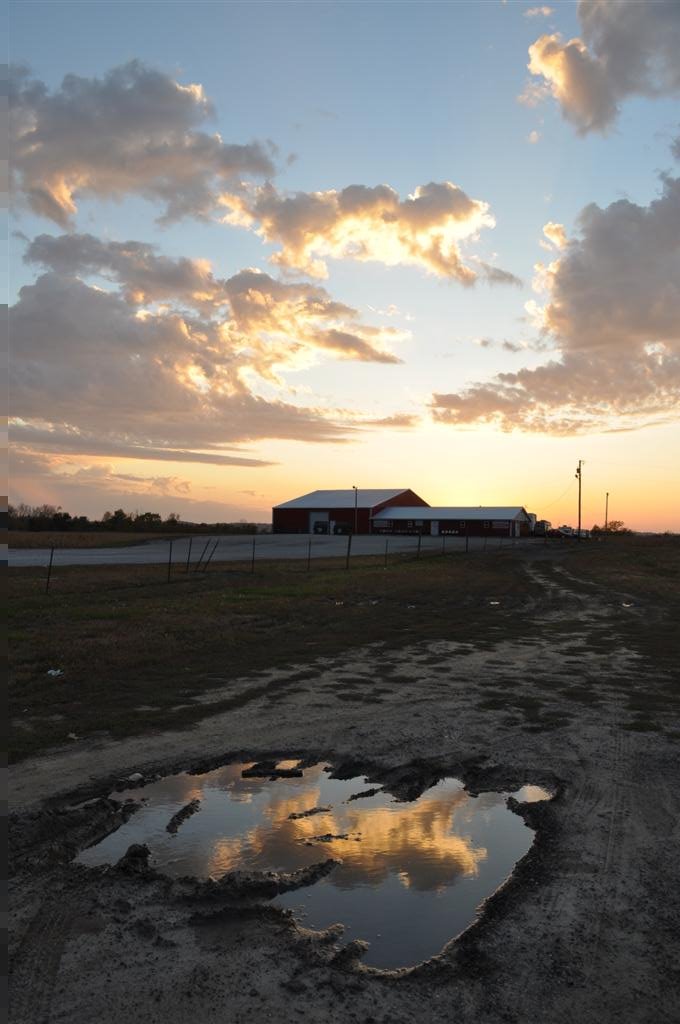 even mud puddles can be pretty at sunset, US 59 and MO 45, Missouri, Овербрук