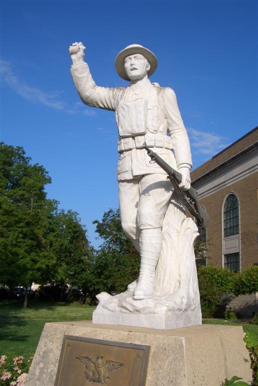 WWI doughboy life-size statue, Parsons, KS, Парсонс
