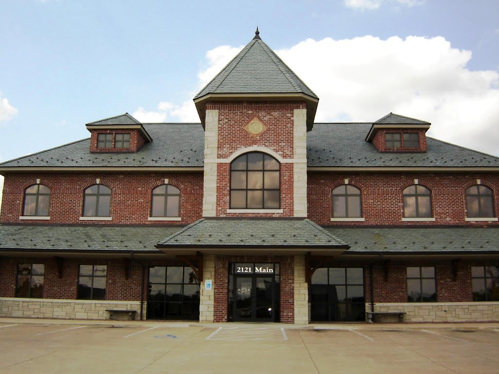 Bank in downtown Parsons, Kansas constructed to resemble the old Katy Railroad Depot, Парсонс