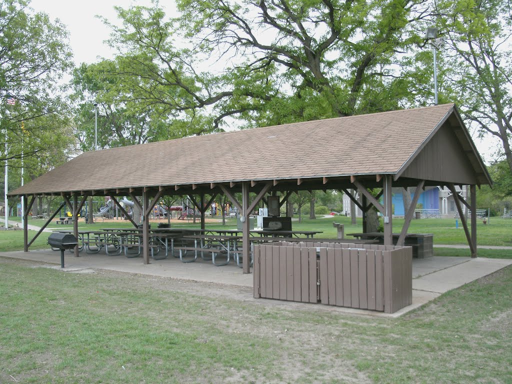 Oakdale Park, Shelter 1, North side, Салина