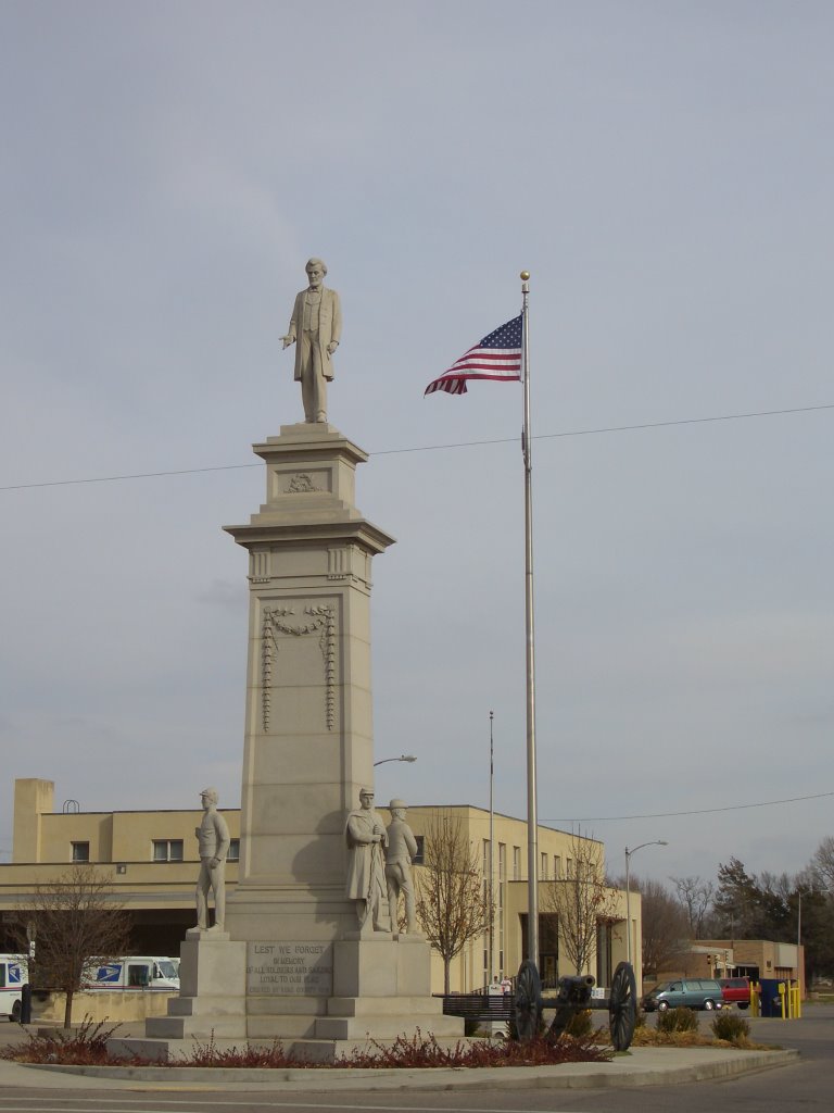 Soldiers & Sailors Monument,Hutchinson,KS, Хатчинсон