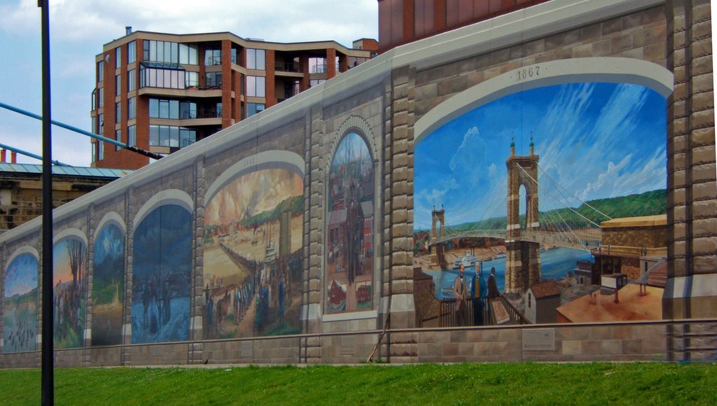 Waterfront historical mural, near Newport, KY, across the Ohio river from Cincinnati, west side of the Roebling suspension bridge., Ковингтон