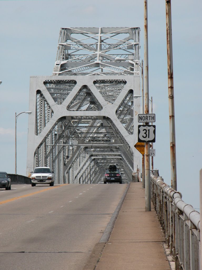2nd Street Bridge, Viewed from Main Street, Louisville, Kentucky, Лоуисвилл