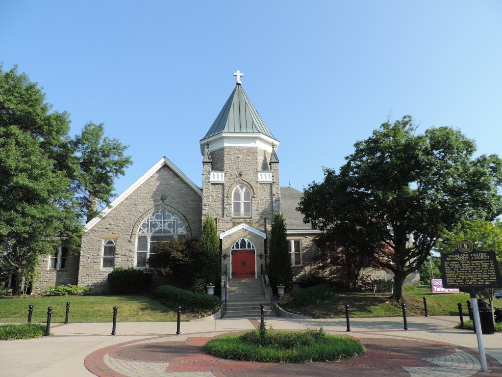 Highland United Methodist Church.,Fort Thomas, KY, USA.. Church built in 1900, Саутгейт