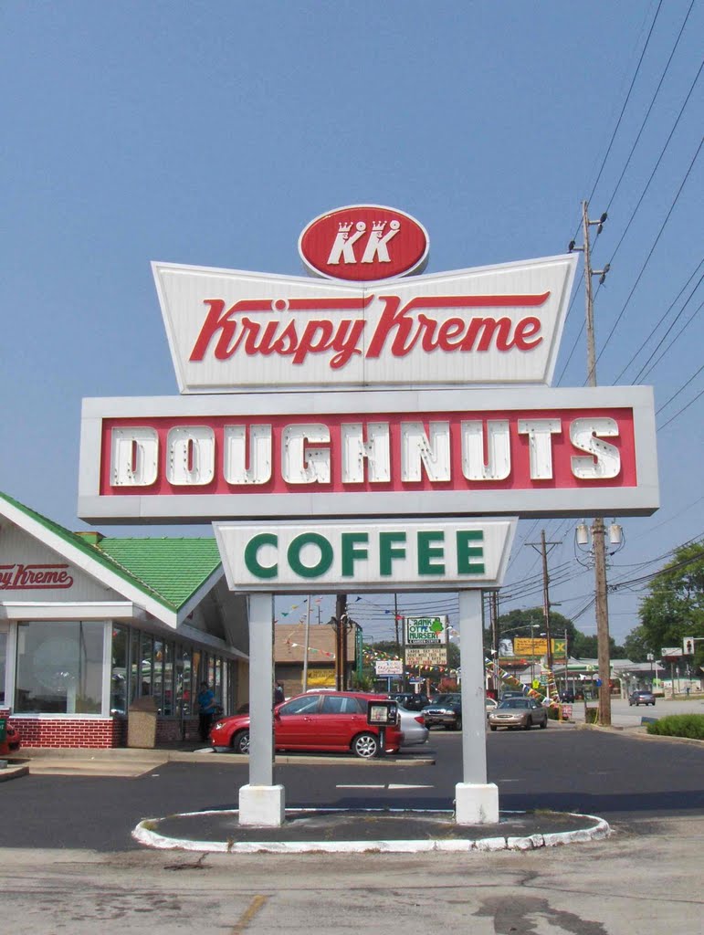Krispy Kreme sign, GLCT, Стратмур-Гарденс