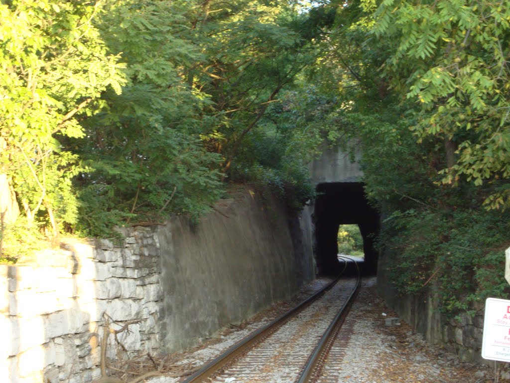 Train Tunnel, Франкфорт