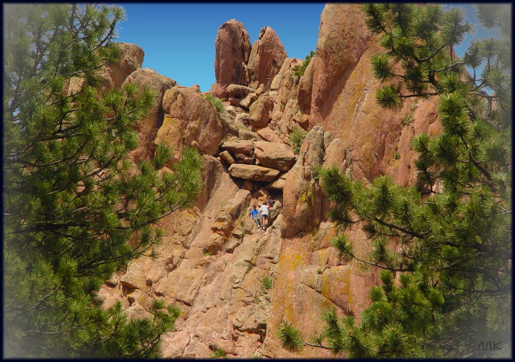 Climbing Red Rocks, Боулдер