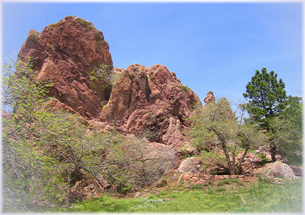 Red rocks, green trees, blue sky, Боулдер