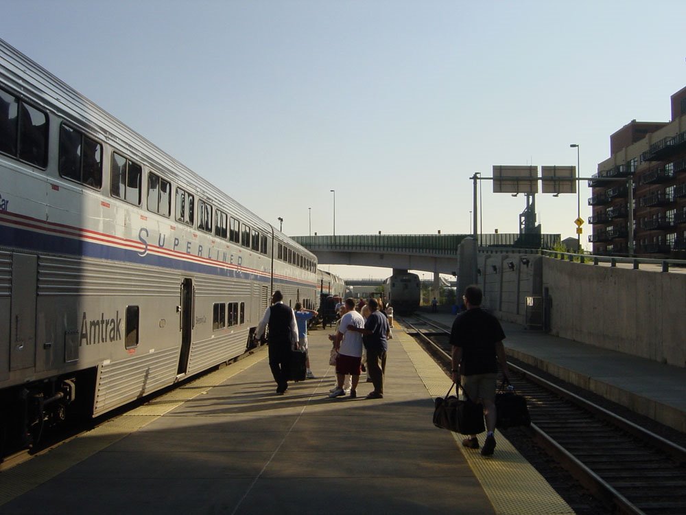 Boarding Amtrak in Denver Union Station, Денвер