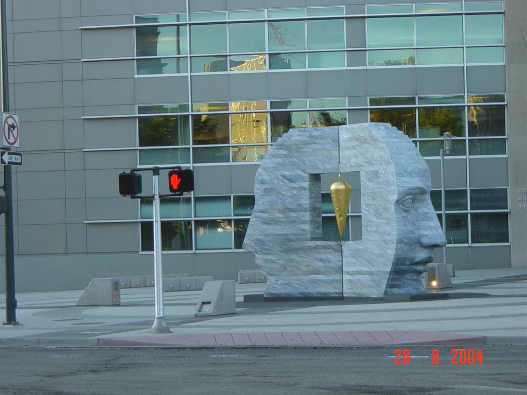 Sculpture & Denver (08/2004), Денвер