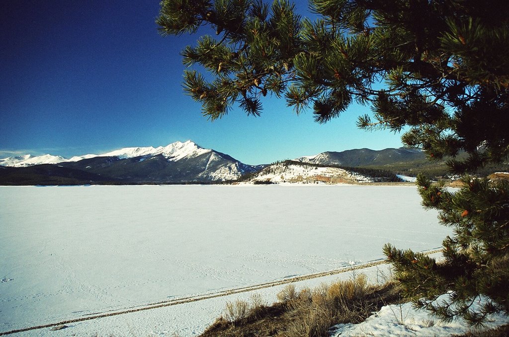 Dillon Lake in Winter  Colorado, Диллон