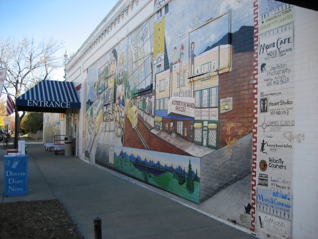 long mural on hardware store  2010, Лейксайд