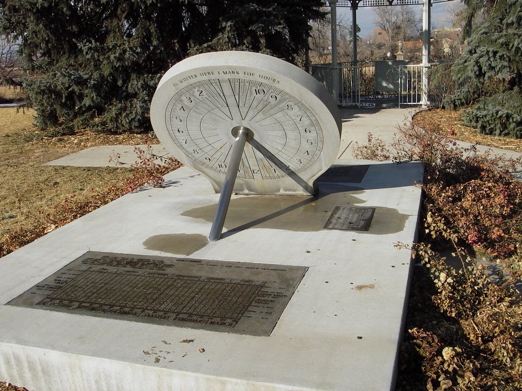 War Memorial Park Sundial, Литтлетон
