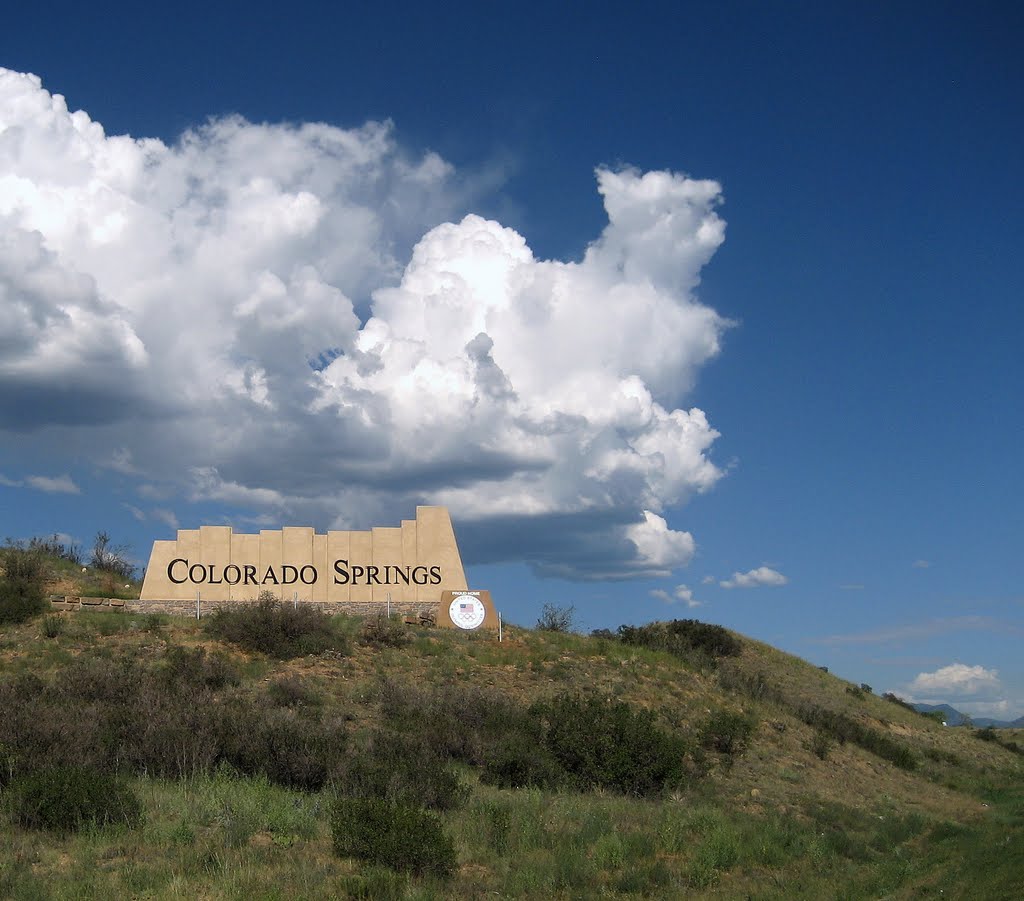 Colorado Springs, Форт-Карсон