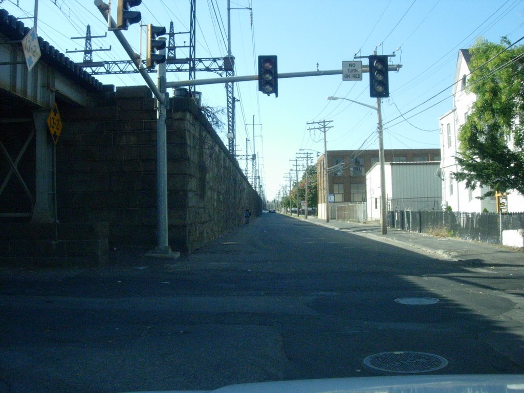 Railroad Ave, Бриджпорт