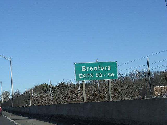 I-95 exit 53, Ист-Хавен