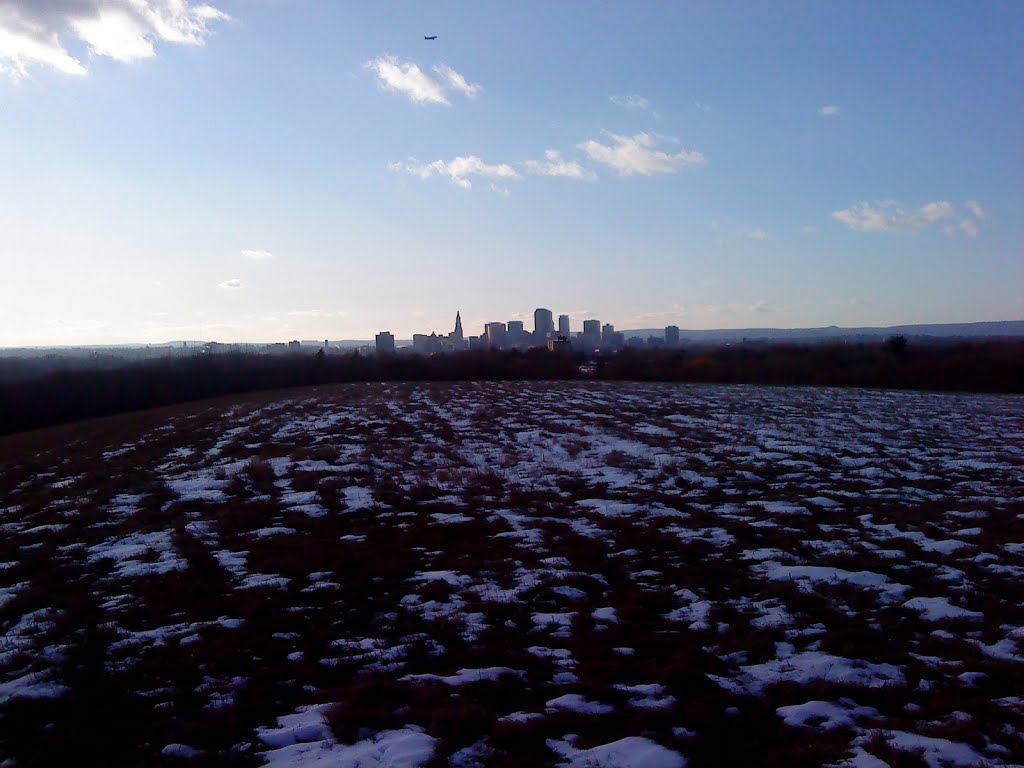 Hartford skyline, as seen from the dump, Ист-Хартфорд