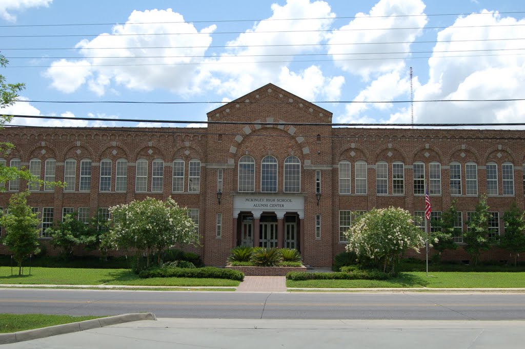 Mckinley Alumni Center - Baton Rouge, LA, Батон-Руж