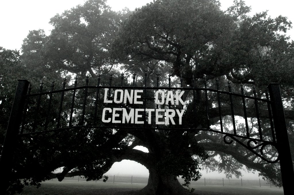 Lone Oak Prisoner Cemetery, Карвилл