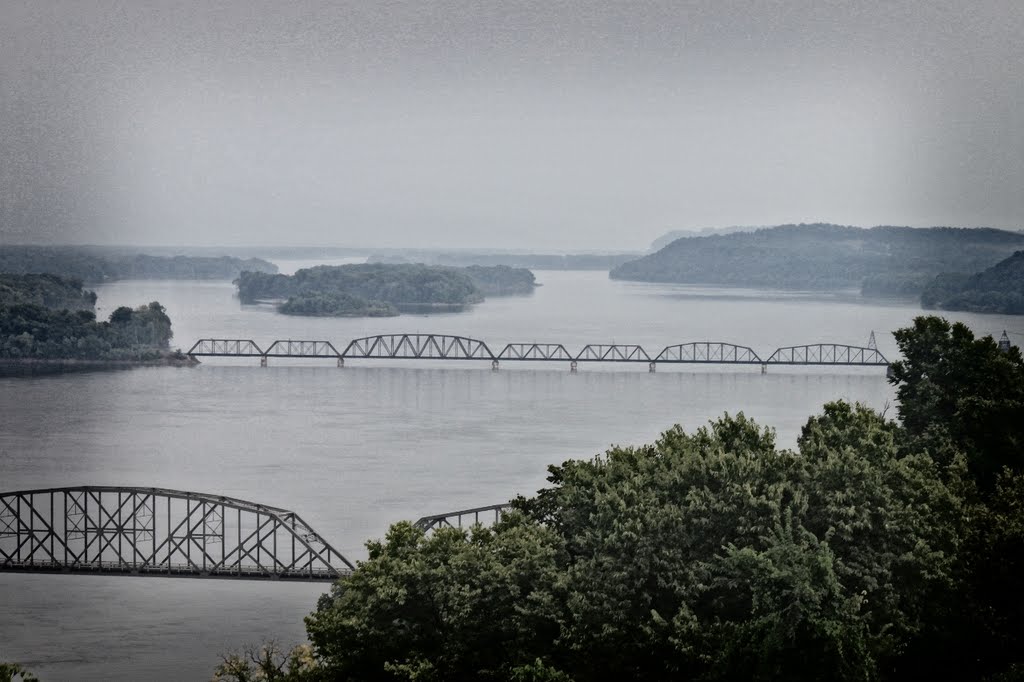 Louisiana Railroad Bridge, Метаири