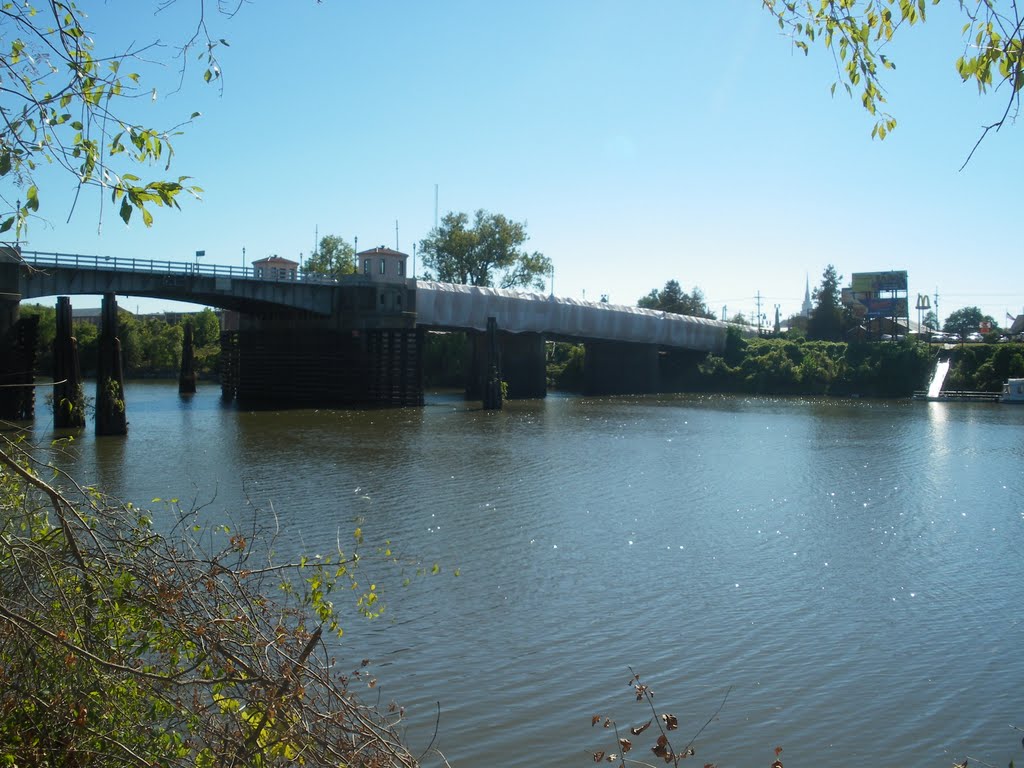 Louisiville Bridge looking towards West Monroe, Монро