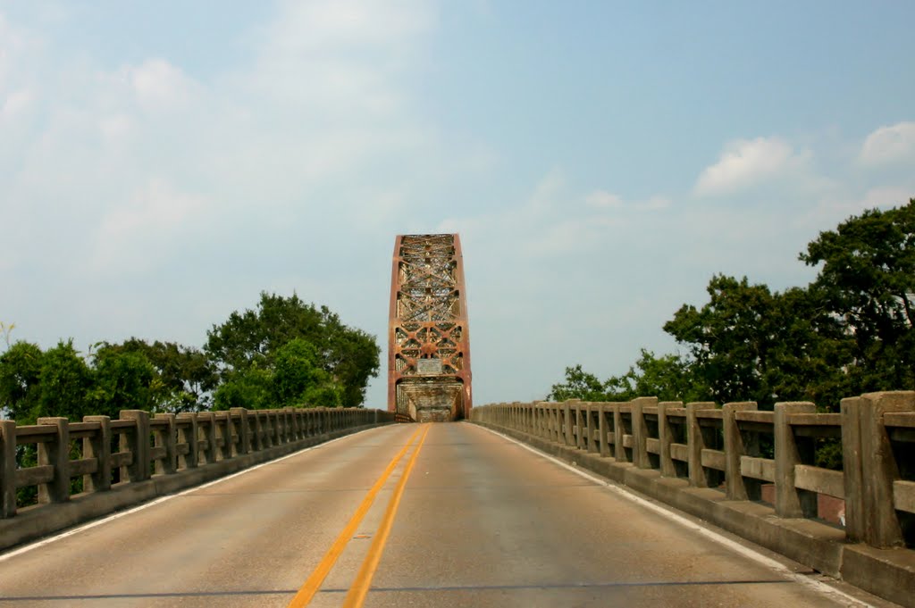 Long-Allen Bridge in Morgan City, Louisiana  (June 2006), Морган-Сити