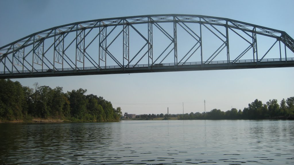 O.K. Allen Bridge over Red River near Lake Buhlow, Alexandria/Pineville, LA, Пайнвилл