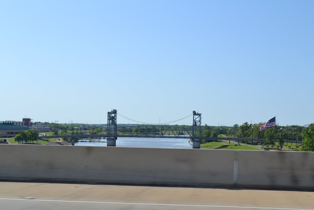 Jackson St. Bridge over the Red River, Пайнвилл