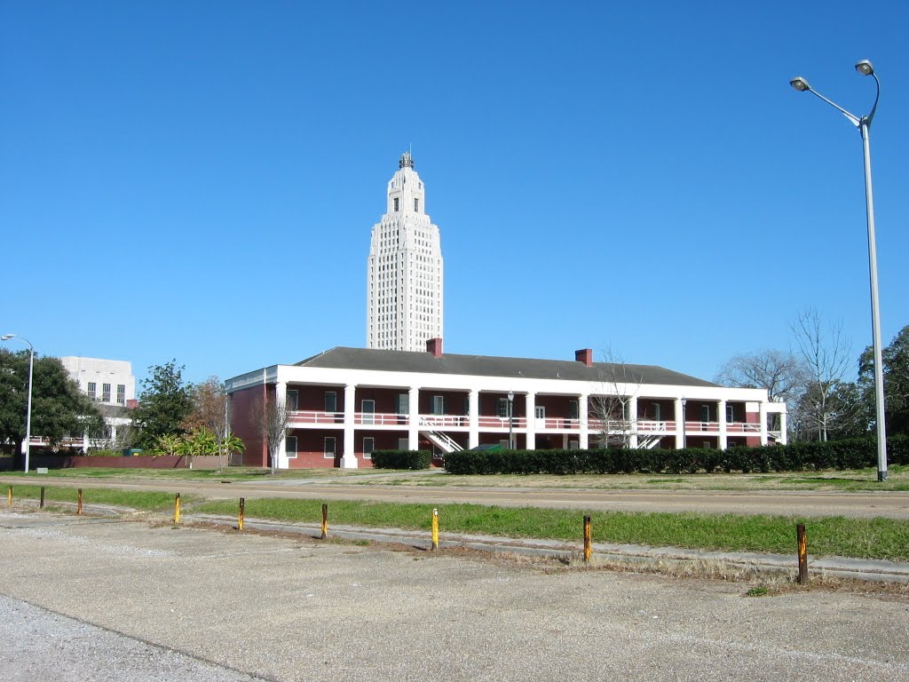 Louisiana State Capital, Порт-Аллен