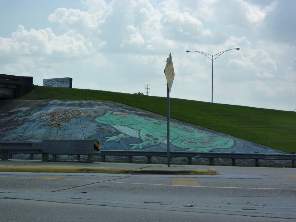 Frogland; painted freeway exit Rayne, LA, Рэйн