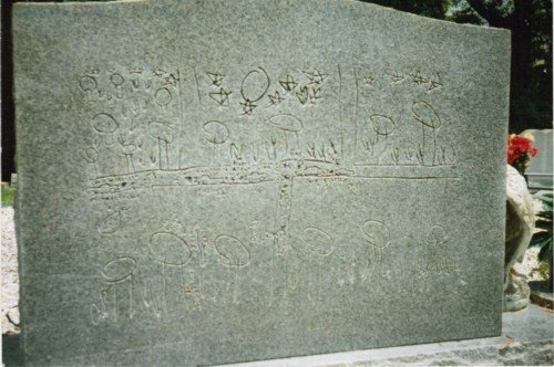 mysterious headstone carving, Спрингилл