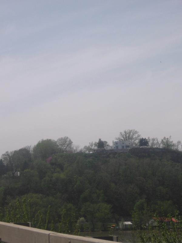 Hilltop home on the west banks of the river louisiana, Missouri, Хэйнесвилл