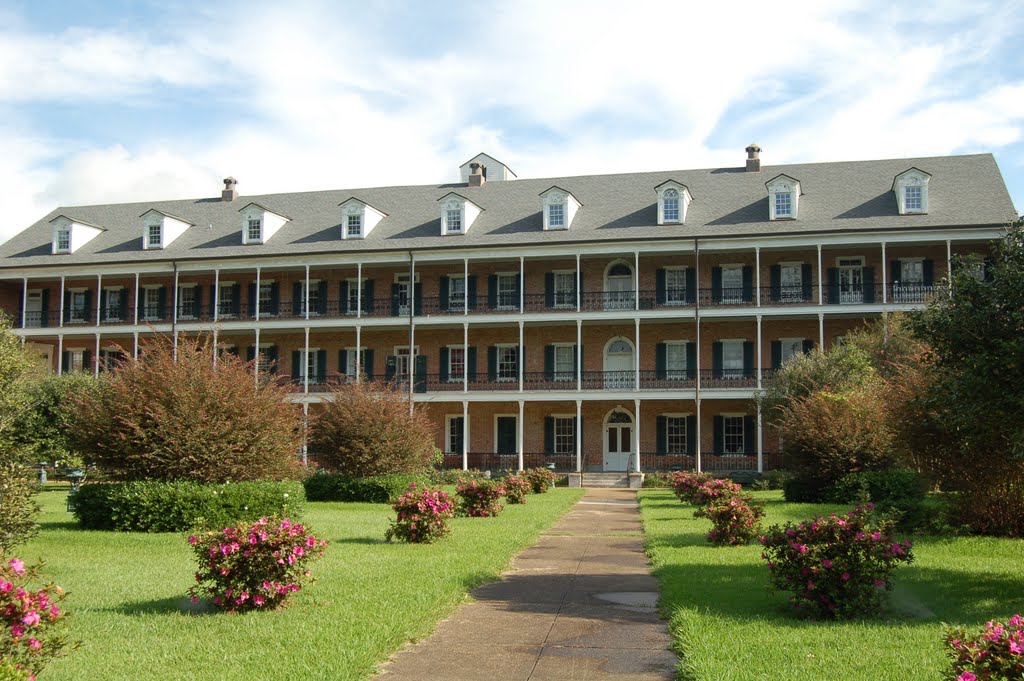 Sacred Heart Academy - Grand Coteau, LA, Чёрч-Пойнт