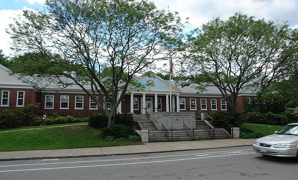 Belmont Public Library - Concord Ave - Belmont, MA, Белмонт